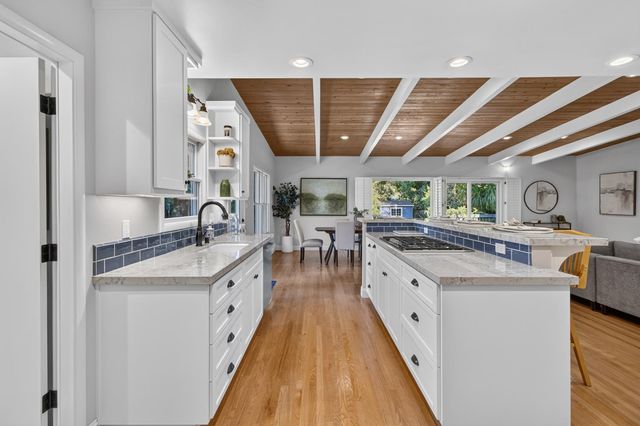 940 Coronado Blvd, Sacramento, CA 95864
