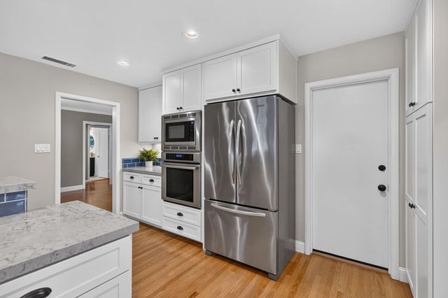 940 Coronado Blvd, Sacramento, CA 95864