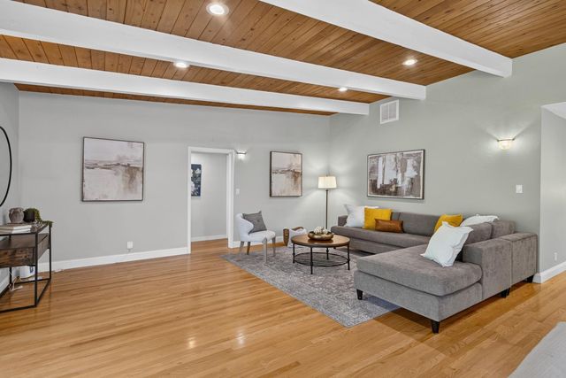 940 Coronado Blvd, Sacramento, CA 95864