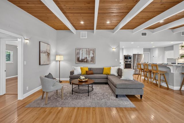 940 Coronado Blvd, Sacramento, CA 95864