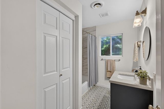 940 Coronado Blvd, Sacramento, CA 95864