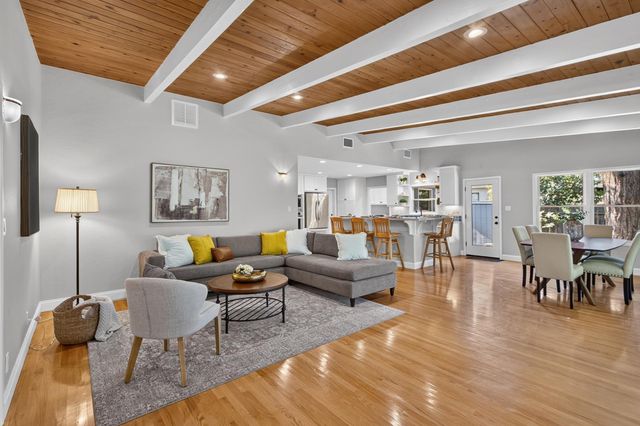 940 Coronado Blvd, Sacramento, CA 95864