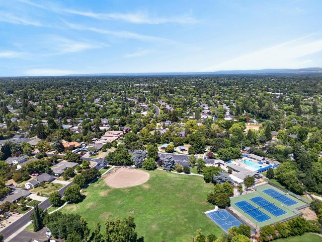 940 Coronado Blvd, Sacramento, CA 95864