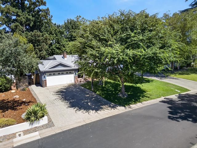 940 Coronado Blvd, Sacramento, CA 95864