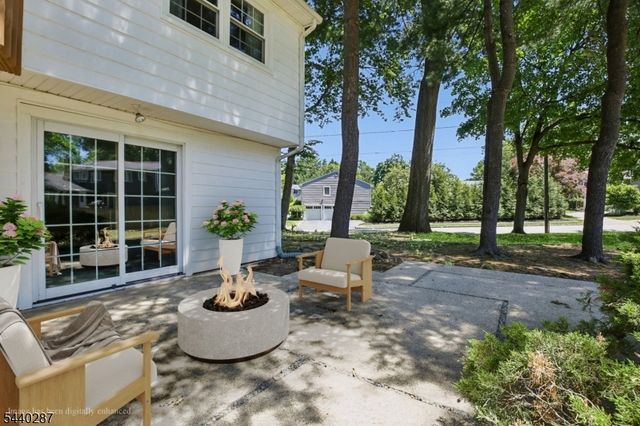 24 Cherry Hill Rd, Livingston Twp., NJ 07039