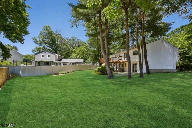 24 Cherry Hill Rd, Livingston Twp., NJ 07039