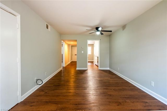 2890 Carriage Drive B, Winston-salem, NC 27106