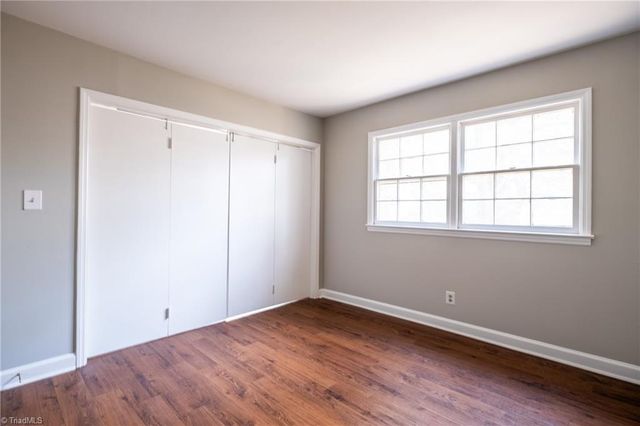 2890 Carriage Drive B, Winston-salem, NC 27106