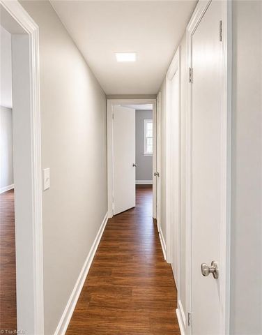 2890 Carriage Drive B, Winston-salem, NC 27106