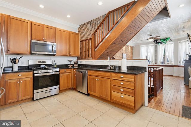 1748 S CHARLES ST, Baltimore, MD 21230