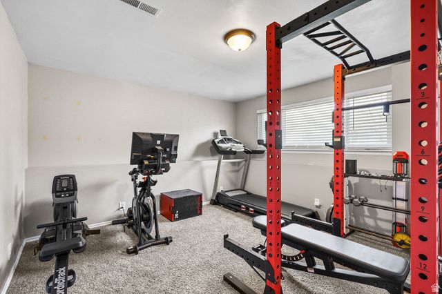 4297 S WESTLAKE DR, Roy, UT 84067