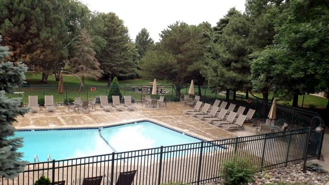 1700 Four Oaks Road 321, Eagan, MN 55121