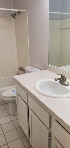 1700 Four Oaks Road 321, Eagan, MN 55121