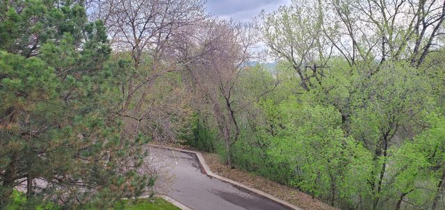 1700 Four Oaks Road 321, Eagan, MN 55121