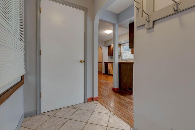 67 1st Street, Clay City, KY 40312