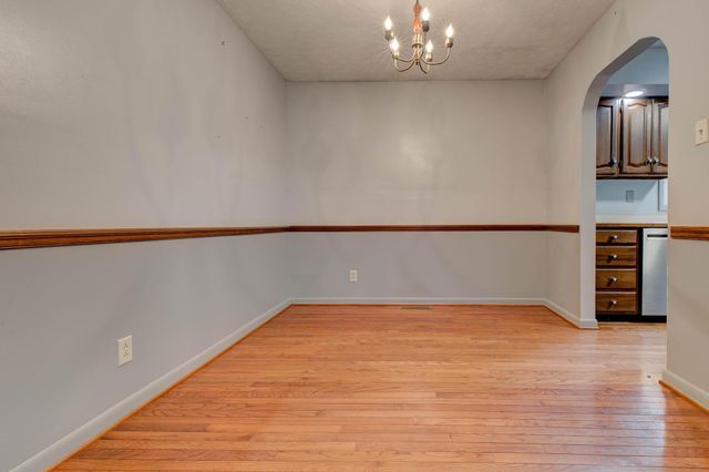 67 1st Street, Clay City, KY 40312