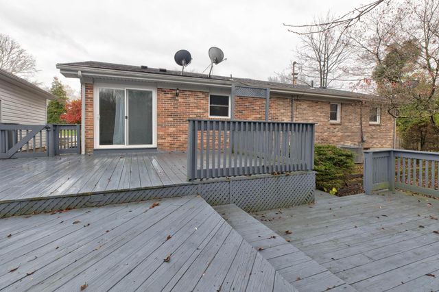 67 1st Street, Clay City, KY 40312