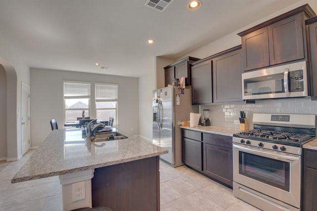 11236 SW 36th Street, Yukon, OK 73099