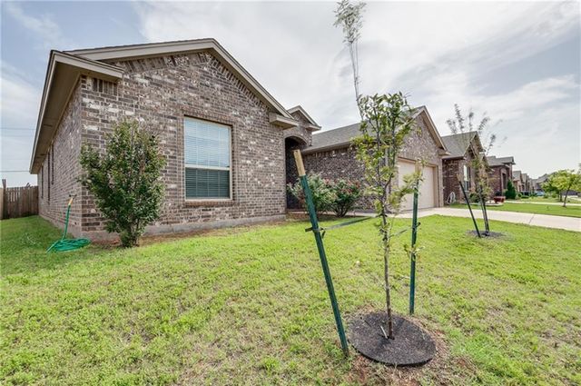 11236 SW 36th Street, Yukon, OK 73099