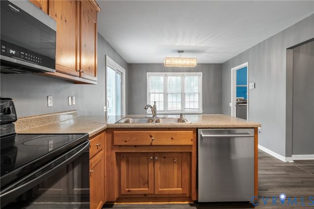 13808 Lawing Dr, South Chesterfield, VA 23834