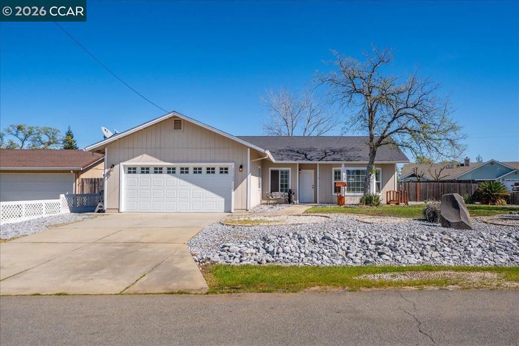 Image 1 of property listing at 19388 Bonanza King Dr, Cottonwood, CA 96022