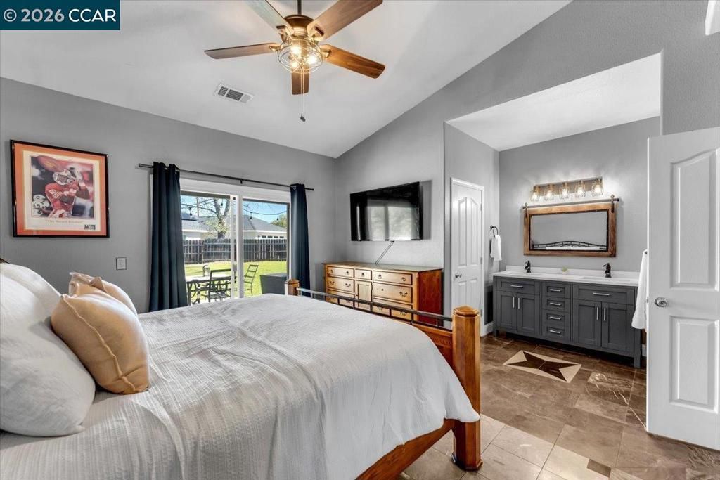 Image 17 of property listing at 19388 Bonanza King Dr, Cottonwood, CA 96022