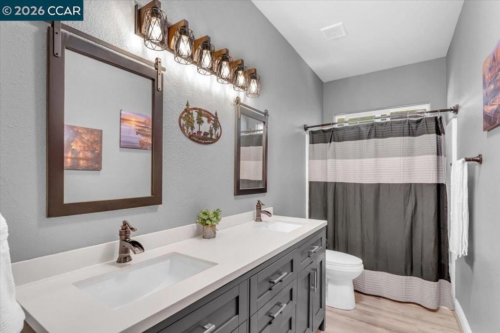 Image 22 of property listing at 19388 Bonanza King Dr, Cottonwood, CA 96022