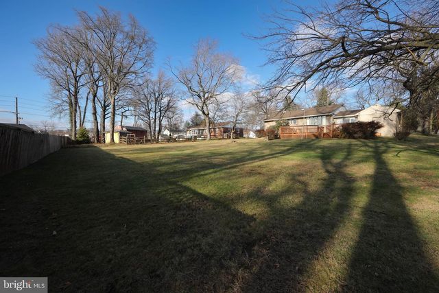 1111 BEDFORD AVE, Cherry Hill, NJ 08002