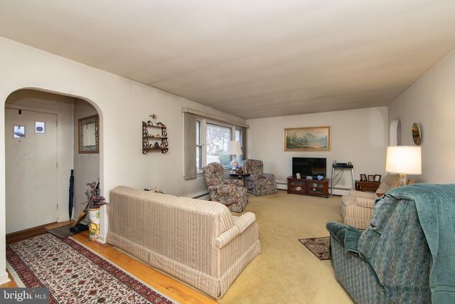 1111 BEDFORD AVE, Cherry Hill, NJ 08002