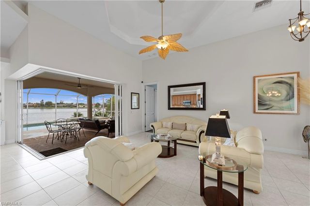 2506 Retunda PKWY W, Cape Coral, FL 33904
