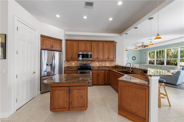 2506 Retunda PKWY W, Cape Coral, FL 33904