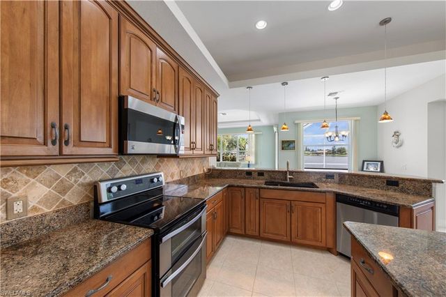2506 Retunda PKWY W, Cape Coral, FL 33904