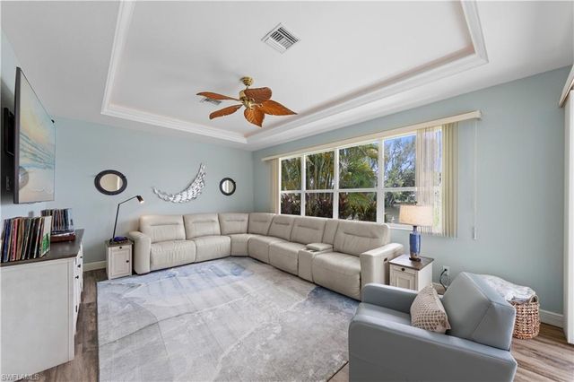 2506 Retunda PKWY W, Cape Coral, FL 33904