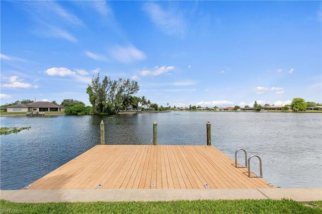 2506 Retunda PKWY W, Cape Coral, FL 33904