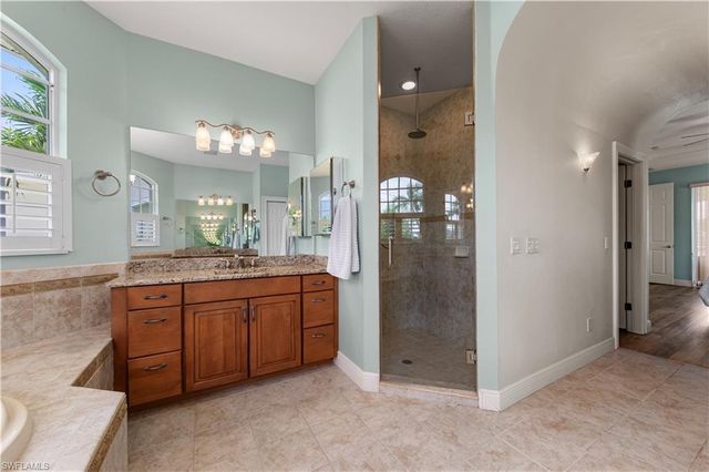 2506 Retunda PKWY W, Cape Coral, FL 33904