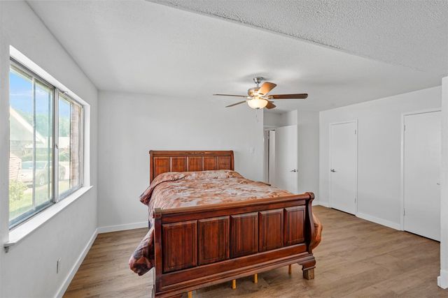 425 Rollingridge Lane, Garland, TX 75043