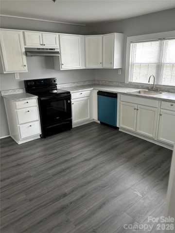 1716 pope Avenue, Gastonia, NC 28052