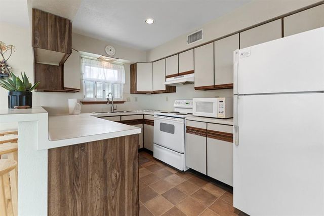 16924 Beachcomber, Galveston, TX 77554