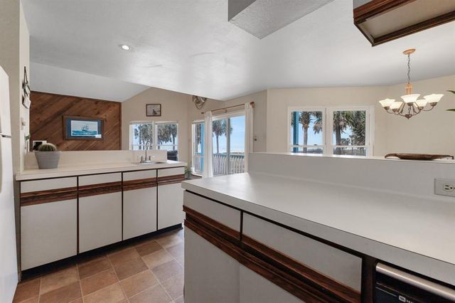 16924 Beachcomber, Galveston, TX 77554