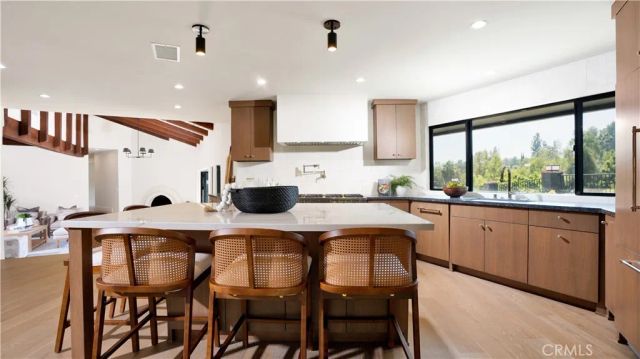 9752 Rangeview, North Tustin, CA 92705