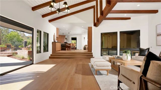 9752 Rangeview, North Tustin, CA 92705