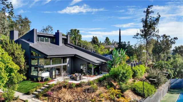 9752 Rangeview, North Tustin, CA 92705