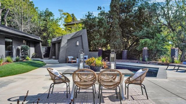 9752 Rangeview, North Tustin, CA 92705