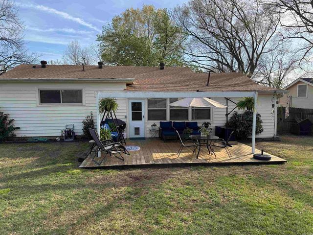 309 W Pine Street, Benton, AR 72015