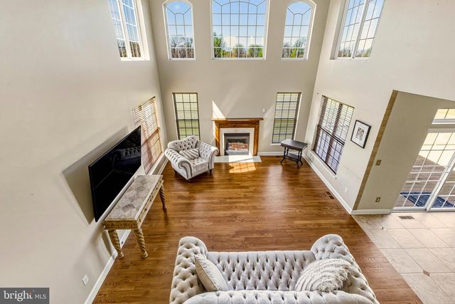 215 SHERWIN RD, Mullica Hill, NJ 08062