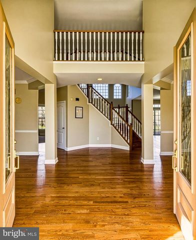 215 SHERWIN RD, Mullica Hill, NJ 08062