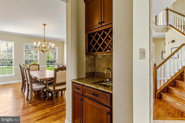 215 SHERWIN RD, Mullica Hill, NJ 08062