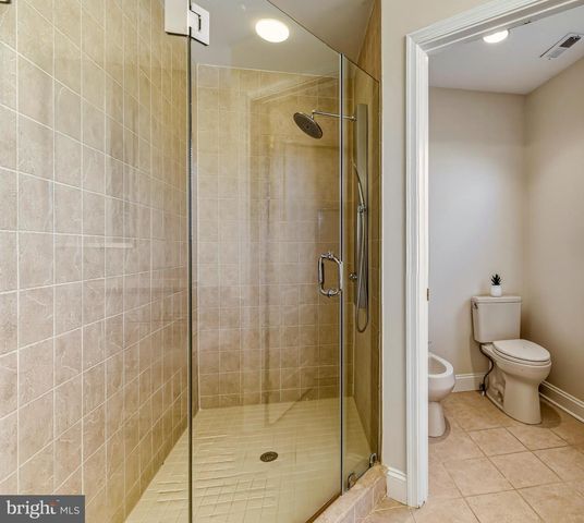 215 SHERWIN RD, Mullica Hill, NJ 08062