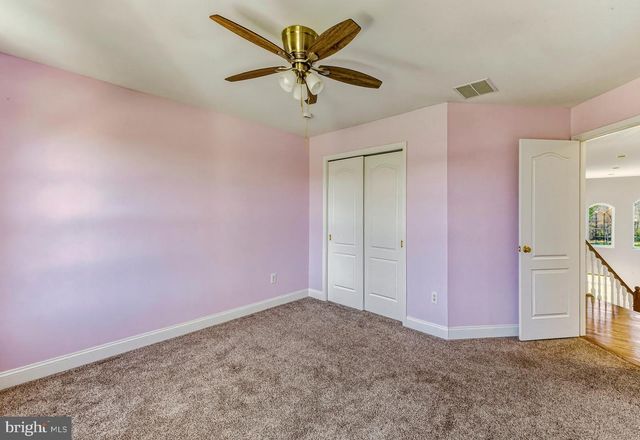 215 SHERWIN RD, Mullica Hill, NJ 08062