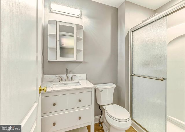 215 SHERWIN RD, Mullica Hill, NJ 08062